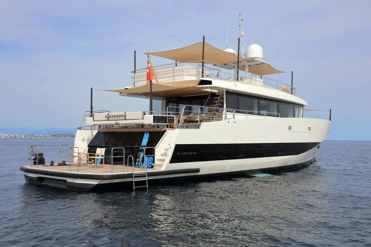 WallyAce 26, salón — Mallorca Yachts Hire, Mallorca
