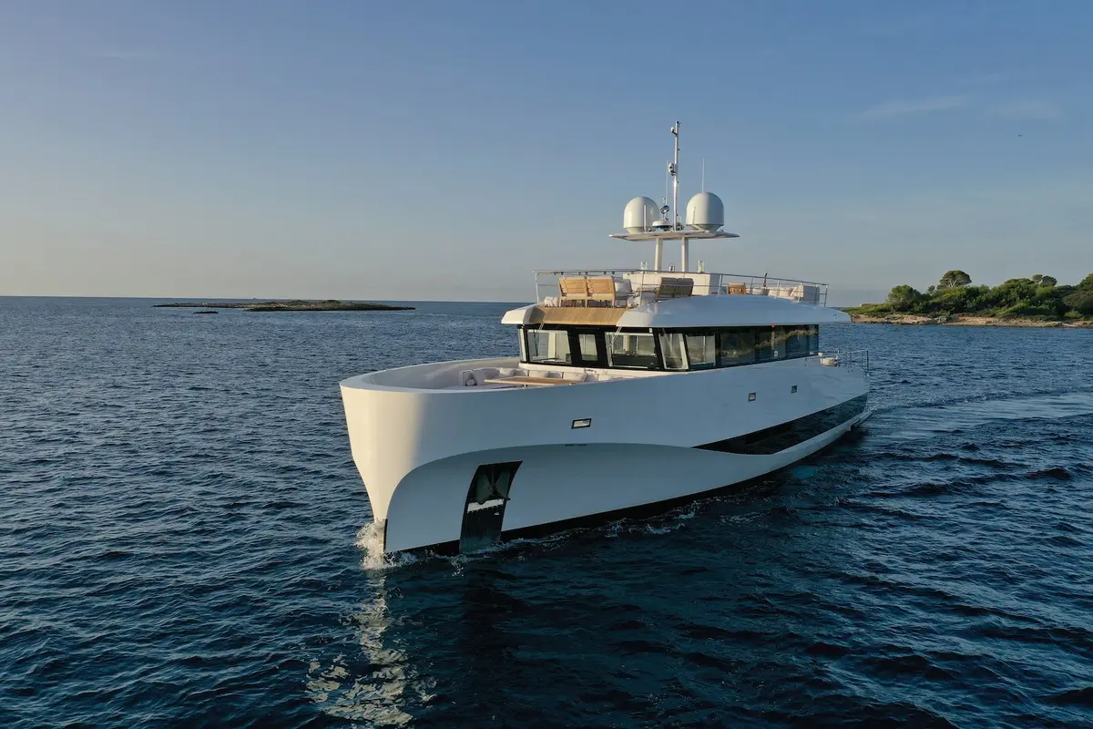 WallyAce 26, camarote principal — Mallorca Yachts Hire, Mallorca